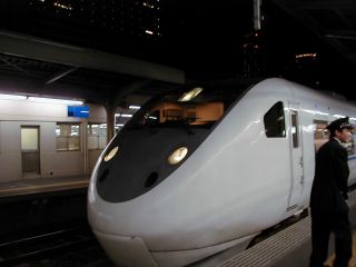 �T���_�[�o�[�h