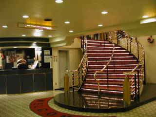 �G���g�����X